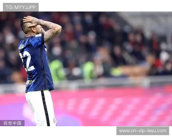 劳塔罗在小禁区内连续假动作让对手无处可防